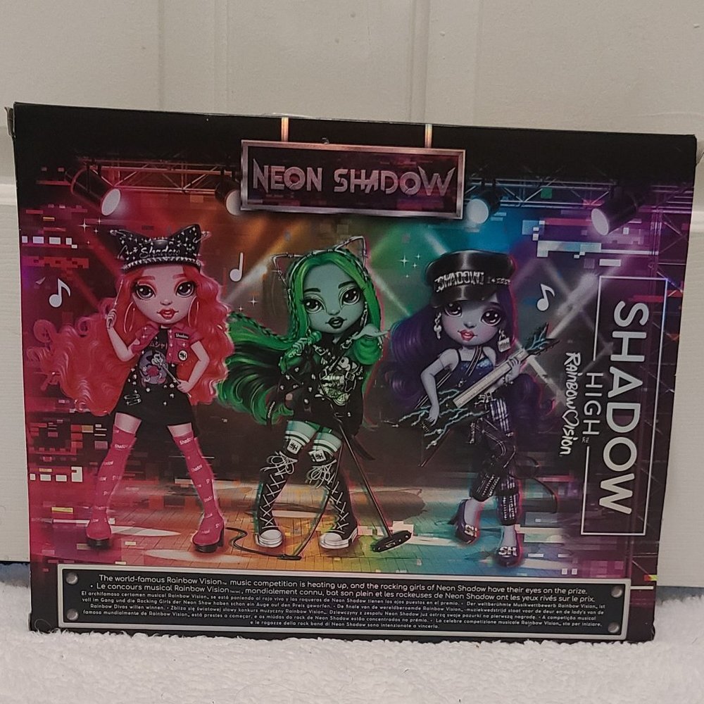 Shadow High Harley Limestone Doll Rainbow Visiion NIB Green Rocker - Picture 4 of 6